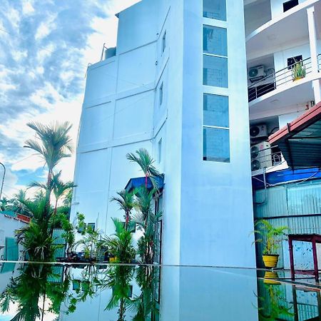 Hotel Nelly Vavuniya Luaran gambar