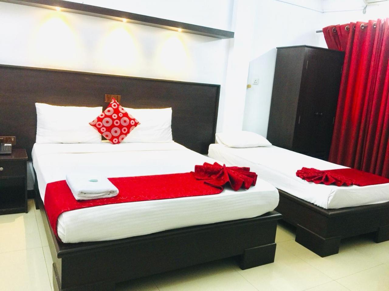 Hotel Nelly Vavuniya Luaran gambar