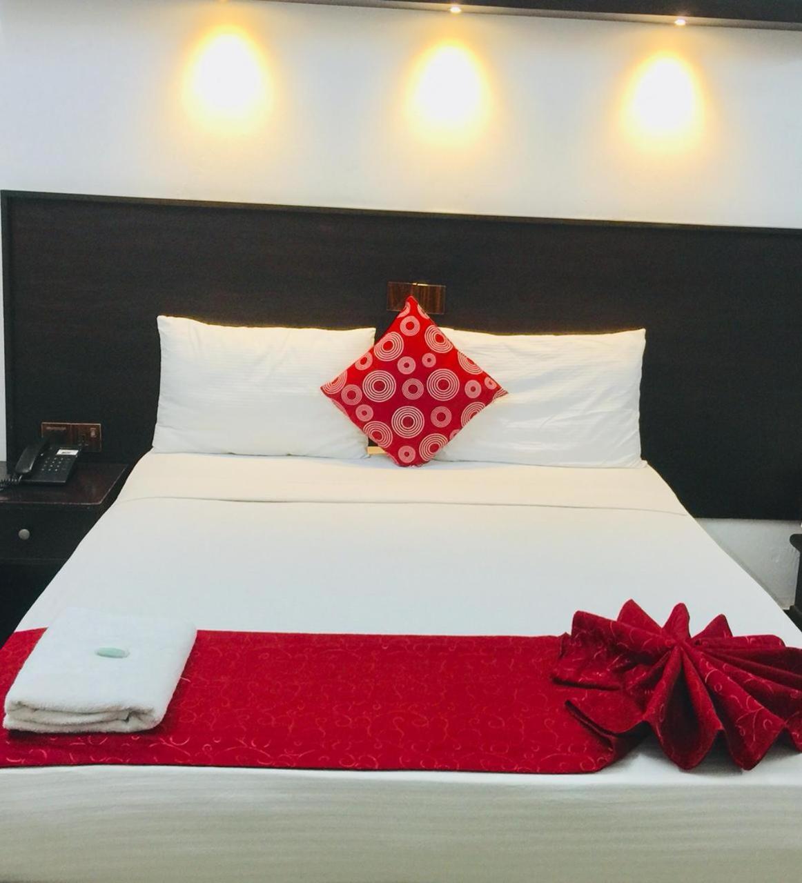 Hotel Nelly Vavuniya Luaran gambar