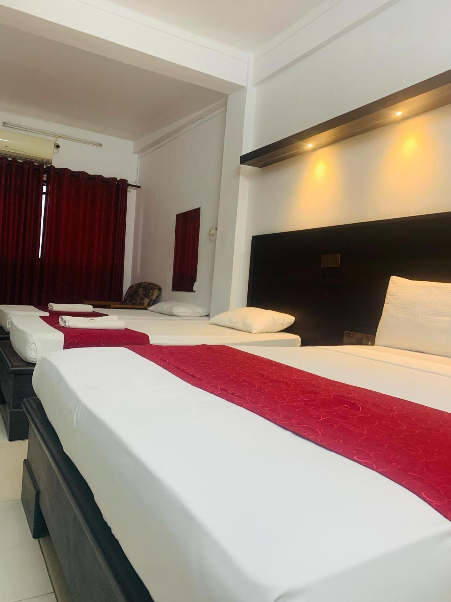 Hotel Nelly Vavuniya Bilik gambar