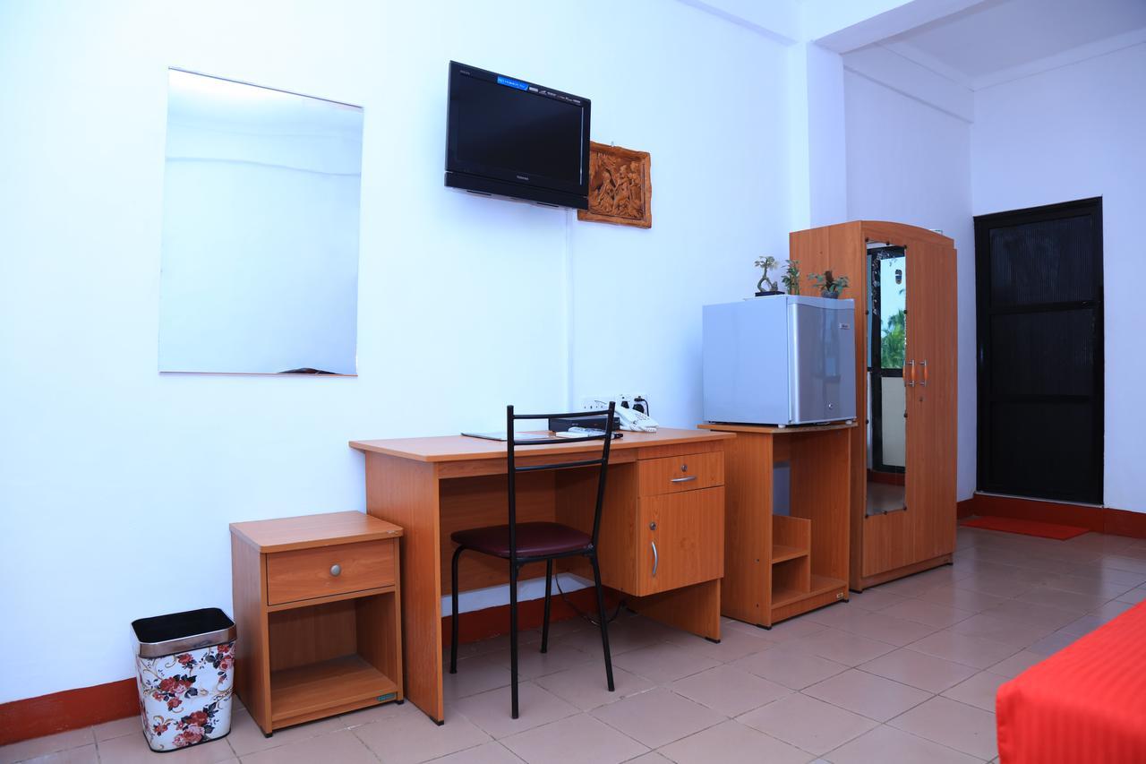 Hotel Nelly Vavuniya Luaran gambar