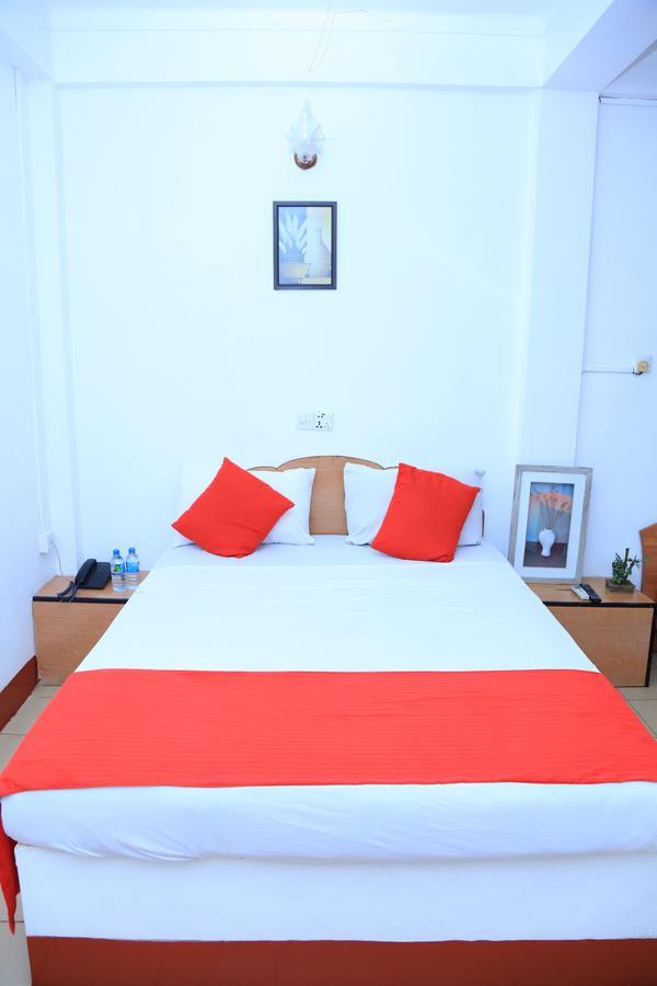Hotel Nelly Vavuniya Luaran gambar