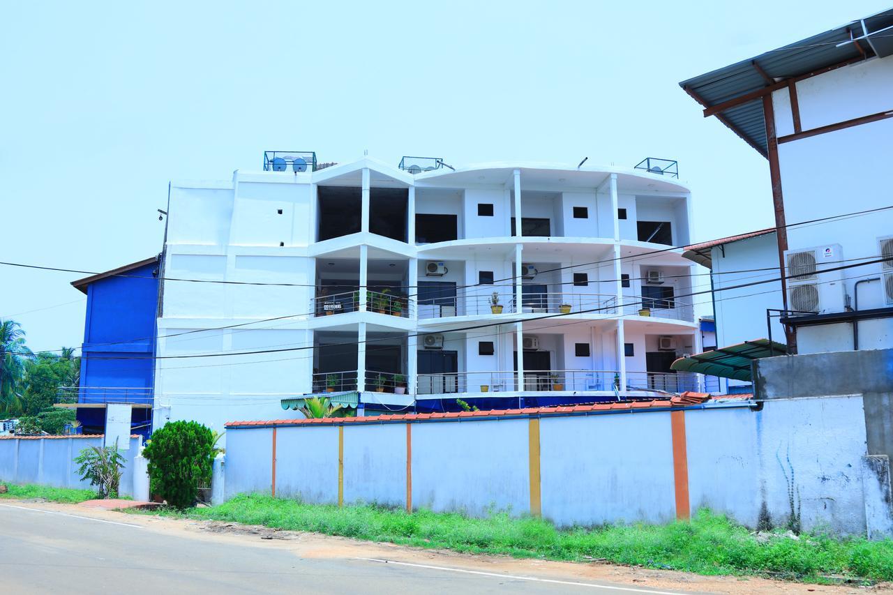 Hotel Nelly Vavuniya Luaran gambar