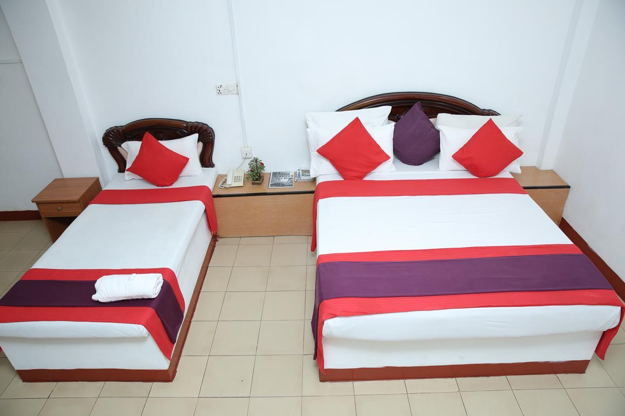 Hotel Nelly Vavuniya Luaran gambar